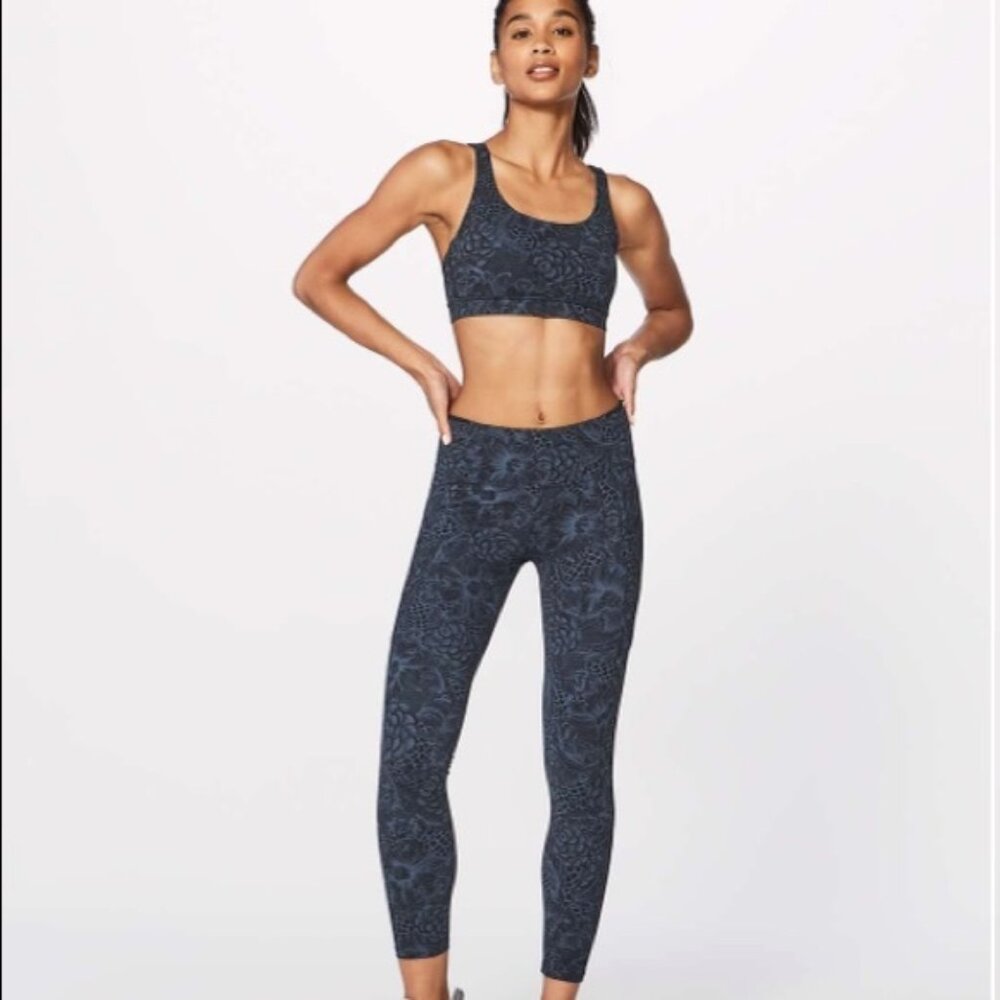 Lululemon Run On Tight  25